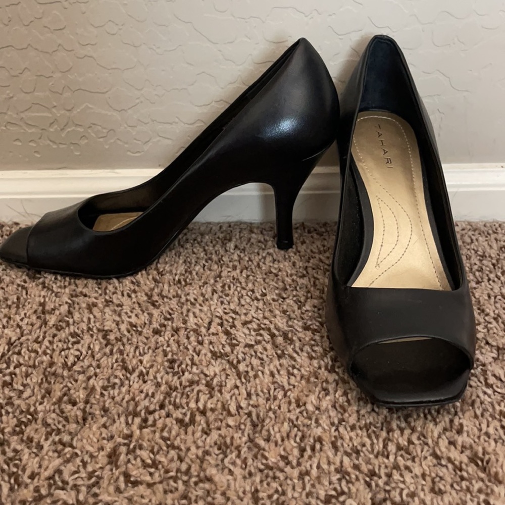 Heels - Picture 2 of 2